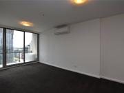 Spacious 2 bedrooms apartment for rent
