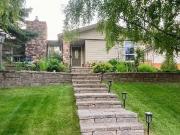 SPACIOUS 2 BEDROOMS BUNGALOW MAIN FLOOR: $2250 + UTILITIES