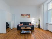 Spacious 2 rooms+big private garden in Kreuzkölln, super...