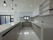 Spacious 2 Storey Home with Lanai & 2 Carport | Colinas...