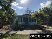 Spacious 2beds/1bath 1200sqft home for lease
