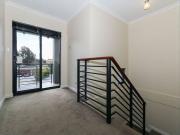 Spacious 3 bed 2 1/2 bathroom stylish home Furnished...