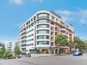 Spacious 3 Bed, 2 Bath Apartment with 2 Parking in Prime...