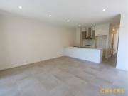 Spacious 3‑Bed Duplex — Close to Shops, Transport & Schools