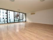 Spacious 3 bedroom apartment!