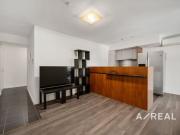 Spacious 3 Bedroom Apartment in the Heart of Melbourne