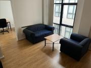 Spacious 3 Bedroom Apartment in the Heart of Melbourne –...