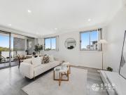 Spacious 3 Bedroom Apartment Offering Modern Comfort and...