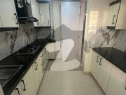 Spacious 3 Bedroom Apartment With Four Bathrooms