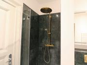 Spacious 3 bedroom apartment with open plan kitchen /...