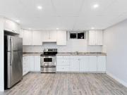 Spacious 3 bedroom Basement Suite In Sherwood !