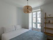 Spacious 3 Bedroom Duplex Estrela With Parking