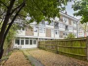 Spacious 3 Bedroom Duplex Private Garden – SW9