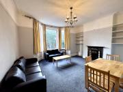Spacious 3 bedroom flat to rent in Hammersmith