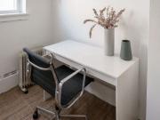 Spacious 3 Bedroom Ground Floor Apartment with Private...