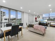 Spacious 3 Bedroom Haven in Vibrant Wollongong