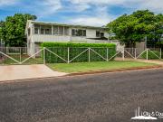 Spacious 3 Bedroom Highset with Enclosed Downstairs &...