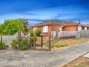 Spacious 3 Bedroom Home – Ideal for Convenient, Car Free...