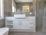 Spacious 3 Bedroom Home with Modern Amenities in Thomastown
