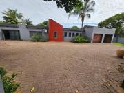 spacious 3 bedroom house with office. spacious 3 bedroom house with office.