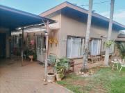 SPACIOUS 3 BEDROOM HOUSE WITH SWIMMINGPOOL IN DANVILLE!