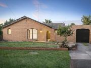 SPACIOUS 3 BEDROOM MODERN HOME IN SOUGHT AFTER NEWINGTON