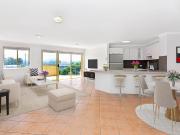 Spacious 3 Bedroom Top Floor Apartment in Prime Gosford...
