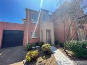 SPACIOUS 3 BEDROOM TOWNHOUSE