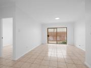 Spacious 3 Bedroom Townhouse in Prime Kingsford Location...