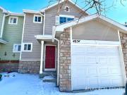 Spacious 3 Bedroom Townhouse near Schools, Parks and...