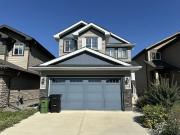 Spacious 3 Bedroom Upper Floor Suite in Secord – Modern...