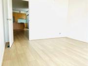 Spacious 3 Level Townhouse in the CBD with 3 Bedrooms 1...