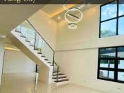 Spacious 3 Storey House for Sale in Greenwoods Executive...
