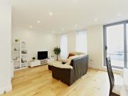 Spacious 3bedroom Penthouse Aldgate with terrace