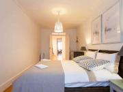 Spacious 3BR home w/balcony in Baixa, nearby Lisbon...