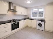 Spacious 4–5 Bed All En Suite home Bills include