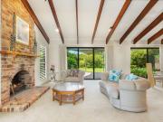 Spacious 4 Bed Family Home Backing onto Rainforest...