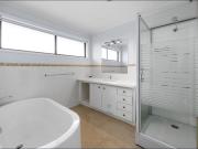 Spacious 4 Bedroom Family home!