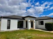 Spacious 4 Bedroom Family Home in Crestwood Heights