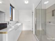 Spacious 4 Bedroom Family Home in Smythes Creek – Close...