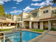 spacious 4 bedroom home with golf co.