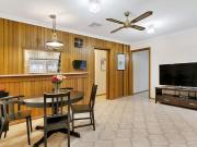 Spacious 4 Bedroom Home with Pool in Dernancourt