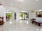 Spacious 4 Bedroom House with Swimming Pool for Rent in...