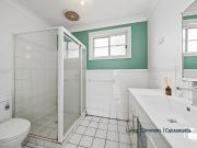 Spacious 4 bedroom townhouse and low strata