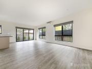 Spacious 4 Bedroom Townhouse in Prime Location!