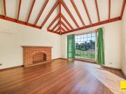 SPACIOUS 4 x 2 BALLAJURA!