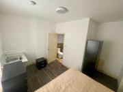 Spacious 5‑bed, 5‑bath house near Derby City Centre. All...