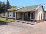 spacious 5 bed home with flatlet pot.