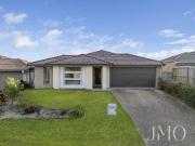 Spacious 5 Bedroom Home in Ormeau