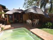 spacious 5 bedroom house with 2 offi.